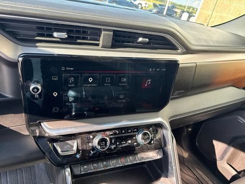 Used 2023 GMC Sierra 1500 Denali w/ Denali Reserve Package AWD/4WD image 21