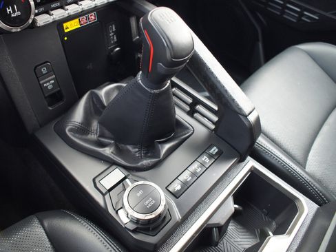 Used 2025 Toyota Tacoma TRD Off-Road w/ TRD Off Road Premium Package image 12