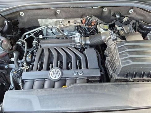 Used 2023 Volkswagen Atlas SE w/ Panoramic Sunroof Package FWD image 23