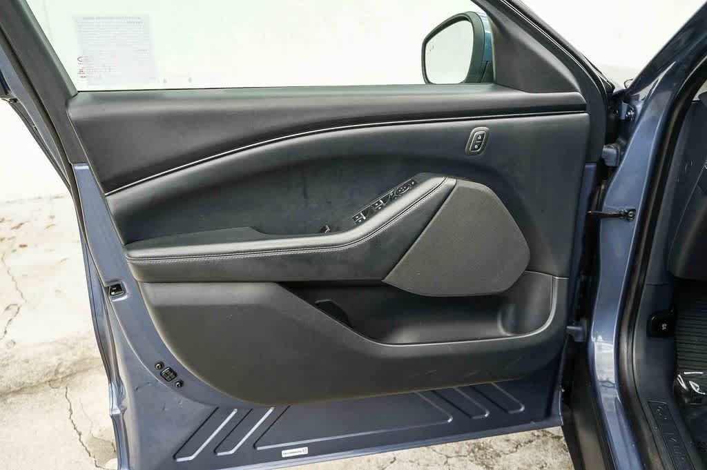Used 2021 Ford Mustang Mach-E Select RWD image 21