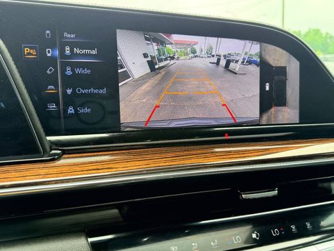 Used 2022 Cadillac Escalade Premium Luxury AWD/4WD image 27