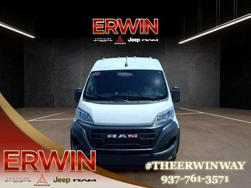 Used 2025 RAM ProMaster 3500 w/ Convenience Group FWD image 2