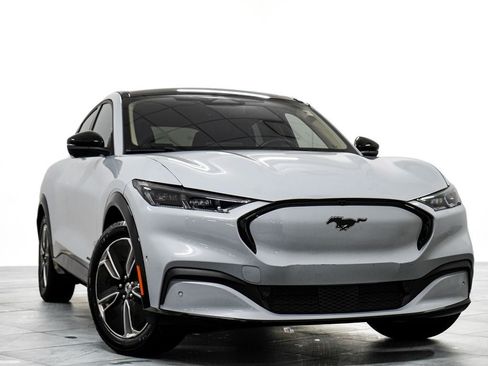 Certified 2023 Ford Mustang Mach-E Premium AWD/4WD image 3