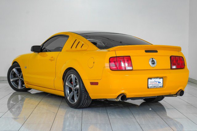 Used 2007 Ford Mustang GT RWD image 8