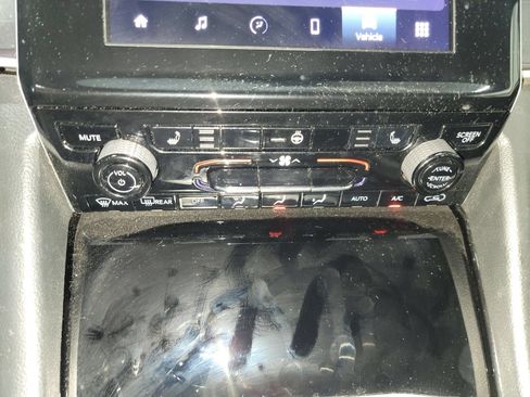 Used 2021 Jeep Grand Cherokee L Laredo AWD/4WD image 21