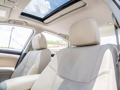 Used 2015 Nissan Altima 3.5 SL FWD image 24