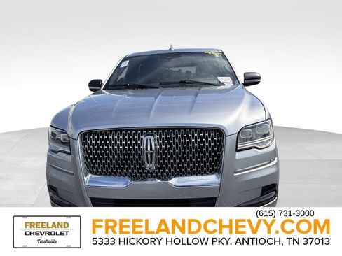 Used 2023 Lincoln Navigator Reserve AWD/4WD image 6