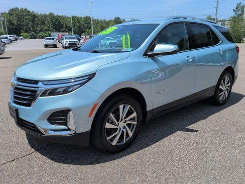 Used 2022 Chevrolet Equinox Premier AWD/4WD image 2