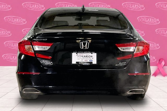 Used 2018 Honda Accord Sport image 8