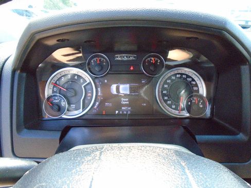 Used 2018 RAM 1500 Outdoorsman AWD/4WD image 15