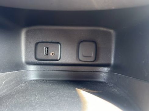 Used 2018 Chevrolet Equinox LT AWD/4WD image 20