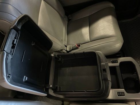 Used 2010 Toyota Sequoia Platinum AWD/4WD image 46