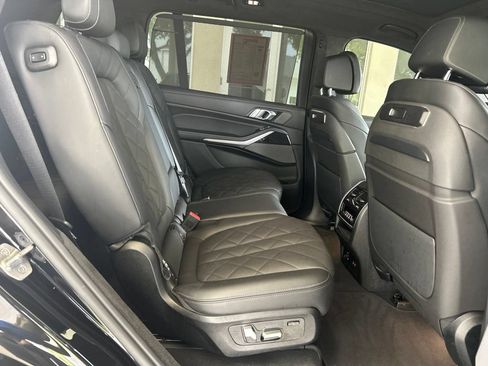 Used 2024 BMW X7 xDrive40i w/ M Sport Package AWD/4WD image 27
