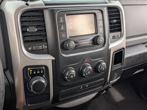 Used 2019 RAM 1500 Classic SLT image 15