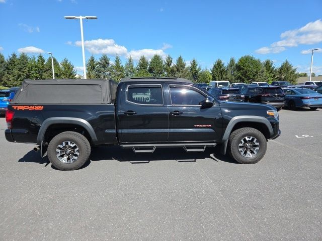 Used 2016 Toyota Tacoma TRD Off-Road AWD/4WD image 18