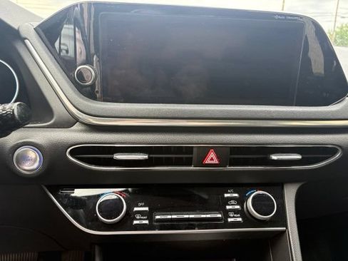 Used 2023 Hyundai Sonata SEL w/ Convenience Package FWD image 16