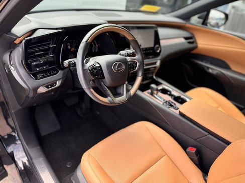 Used 2023 Lexus RX 350 Premium w/ Accessory Package AWD/4WD image 14