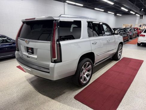 Used 2016 Cadillac Escalade Premium AWD/4WD image 15