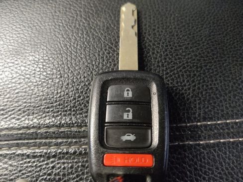 Used 2017 Honda Accord Sport image 32