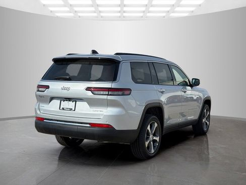 New 2025 Jeep Grand Cherokee L Limited AWD/4WD image 3