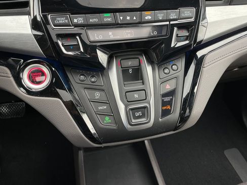 Used 2019 Honda Odyssey Elite image 18