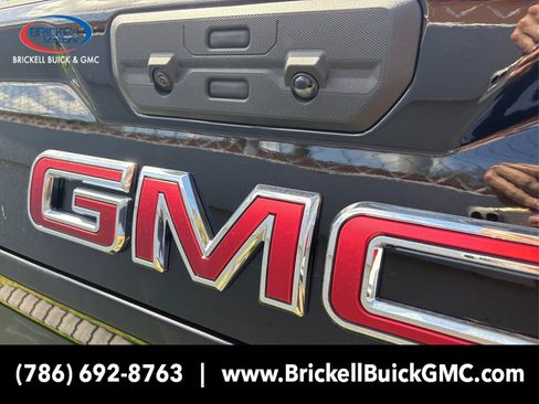 New 2025 GMC Sierra 2500 SLT image 12