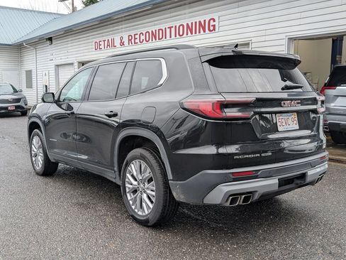 Used 2024 GMC Acadia Elevation image 5