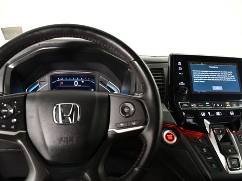 Certified 2023 Honda Odyssey Sport image 16