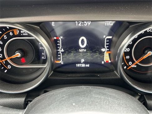 Used 2023 Jeep Gladiator Willys image 27