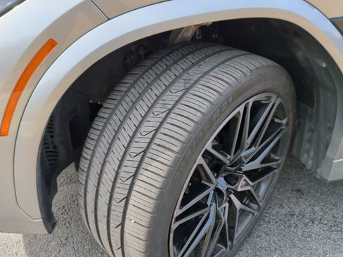 Used 2022 BMW X6 M Competition w/ Competition Package image 15