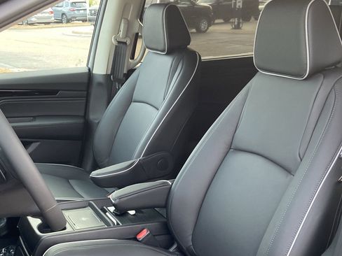 New 2026 Honda Odyssey Touring image 21