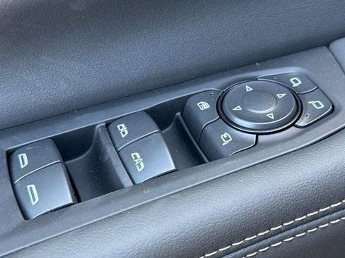 New 2026 GMC Yukon XL Elevation w/ Elevation Premium Package AWD/4WD image 12