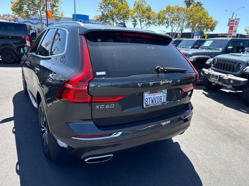 Used 2021 Volvo XC60 T8 Inscription AWD/4WD image 23