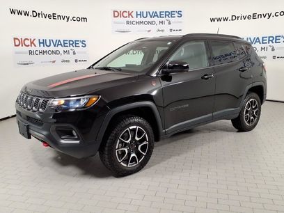 Used 2025 Jeep Compass Trailhawk
