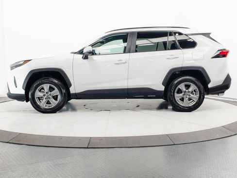 Certified 2025 Toyota RAV4 XLE AWD/4WD image 7