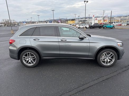 Used 2017 Mercedes-Benz GLC 300 4MATIC image 6