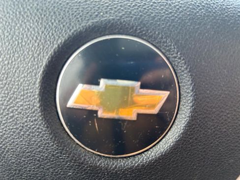 Used 2011 Chevrolet Traverse LT w/ Personal Connectivity Package image 22