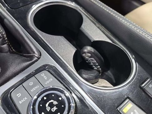 Used 2016 Nissan Maxima 3.5 SV FWD image 7