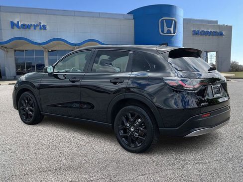 Used 2024 Honda HR-V Sport image 3