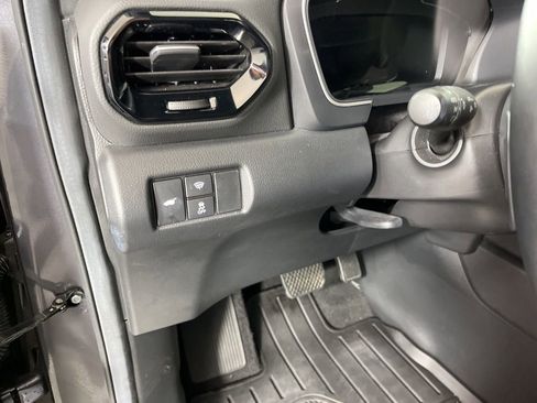 Certified 2025 Honda Pilot Black Edition image 26