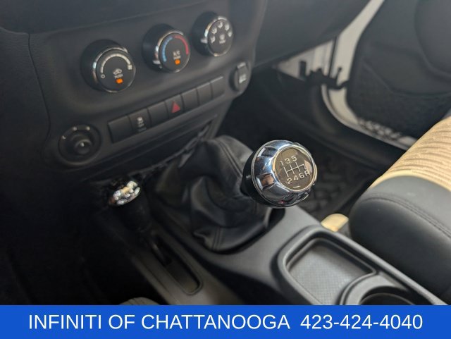 Used 2012 Jeep Wrangler Unlimited Sport AWD/4WD image 16