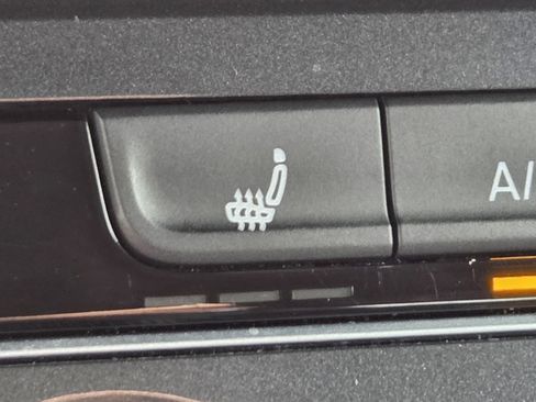 Certified 2023 Volkswagen Tiguan S image 14