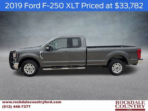 Used 2019 Ford F250 XLT w/ XLT Value Package image 1