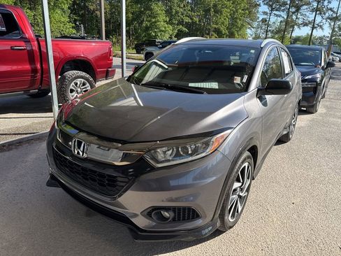Used 2019 Honda HR-V Sport image 2