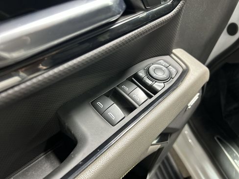 Certified 2024 Chevrolet Silverado 2500 ZR2 w/ Technology Package image 25