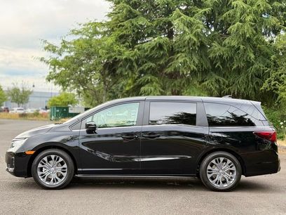 Used 2025 Honda Odyssey Touring