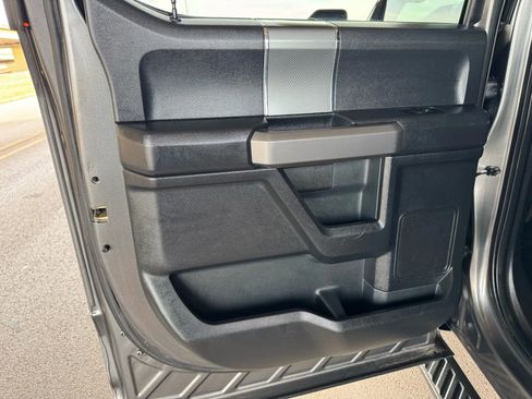 Used 2015 Ford F150 XLT w/ Equipment Group 302A Luxury image 19