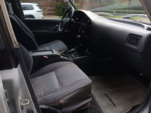 Used 1991 Toyota Land Cruiser image 13