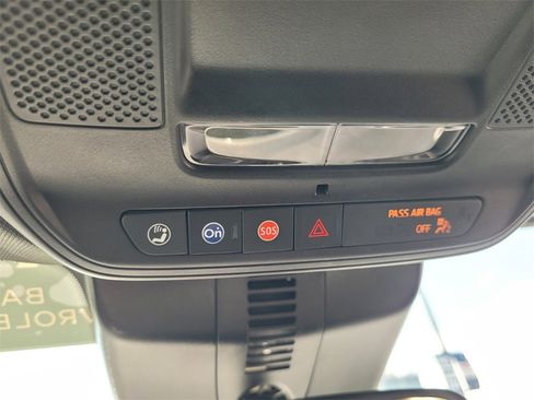 Certified 2025 Chevrolet Traverse LT image 33