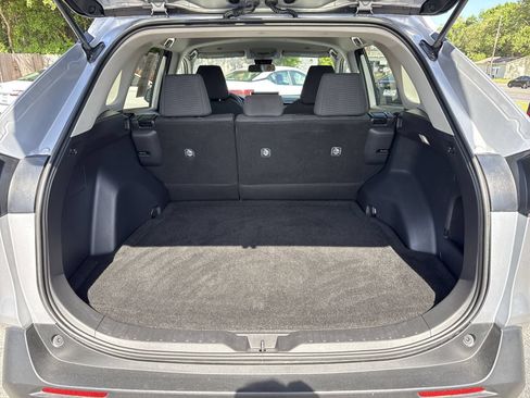 Used 2024 Toyota RAV4 LE FWD image 28
